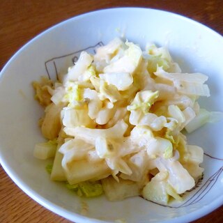白菜とリンゴのサラダ